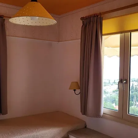 Hermes Korifi Private 아파트 *